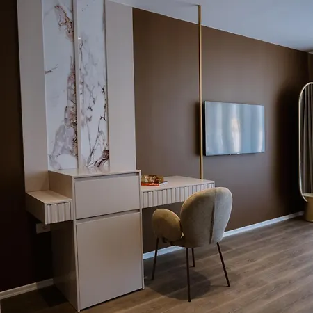 Hotel 100 Boutique